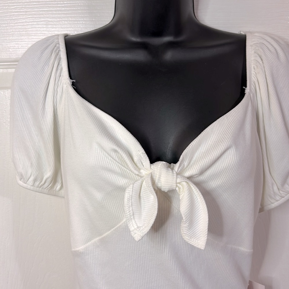 NWT LC Lauren Conrad Puff Sleeve Bodysuit, Size XL - Picture 2 of 14